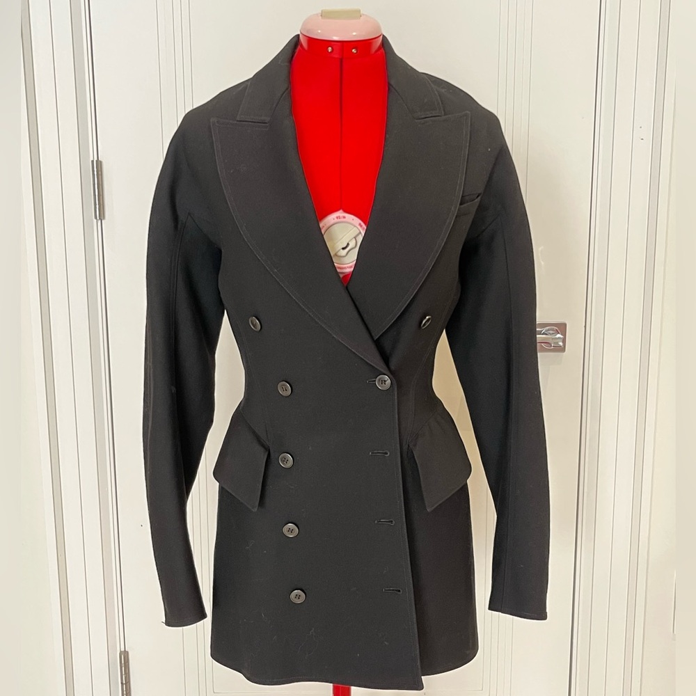 Alaia Elegant Black Double-Breasted Blazer